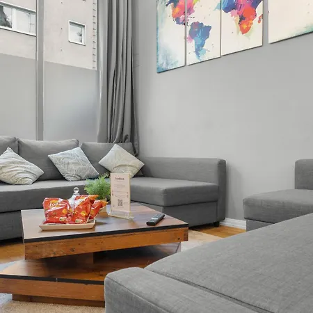 Big, Comfortable, 11min Station, 14 People