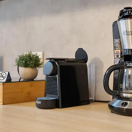 Apartment Big, Comfortable, 11min Station, 14 People Cologne