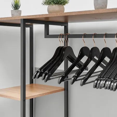 Big, Comfortable, 11min Station, 14 People