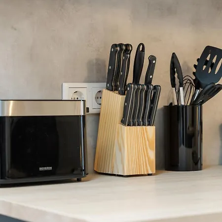 Apartament Big, Comfortable, 11min Station, 14 People *