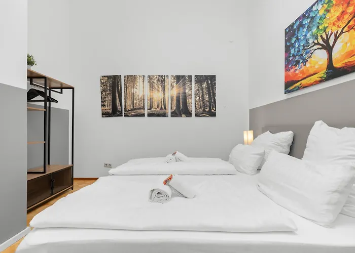 Appartement Big, Comfortable, 11min Station, 14 People *